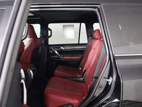 Used 2023 Lexus GX 460 Premium image 36