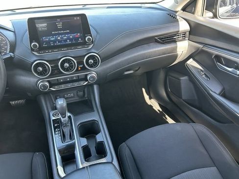 Used 2025 Nissan Sentra SV FWD image 17