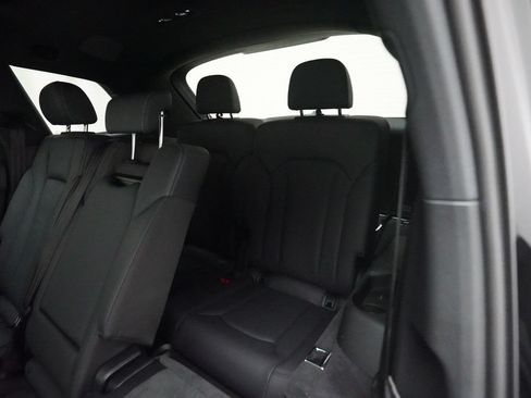 Certified 2025 Audi Q7 3.0T Premium Plus AWD/4WD image 17