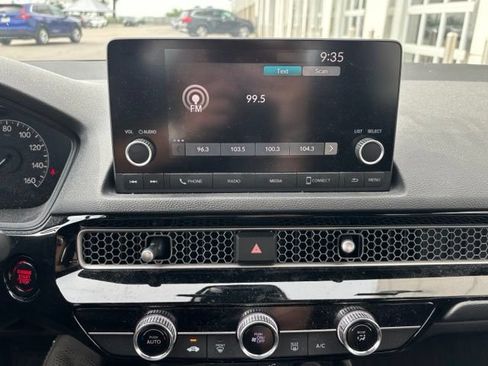 Used 2023 Honda Civic Sport image 13
