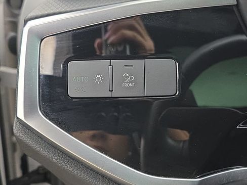 Used 2025 Audi Q3 2.0T Premium AWD/4WD image 35