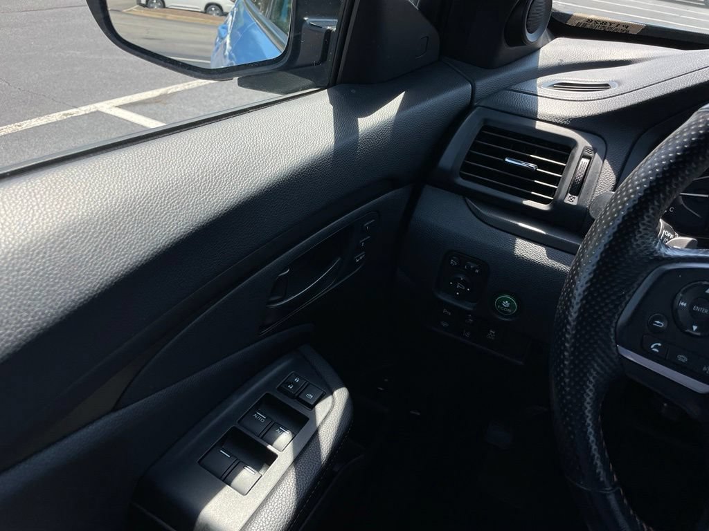 Certified 2025 Honda Passport TrailSport image 23