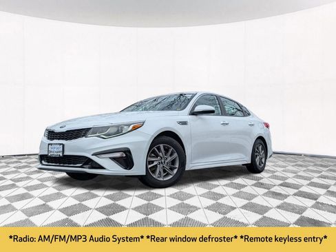 Used 2020 Kia Optima LX image 2