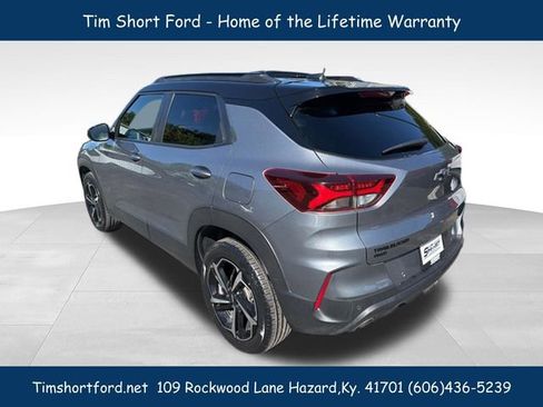 Used 2022 Chevrolet TrailBlazer RS w/ Sun and Liftgate Package AWD/4WD image 8