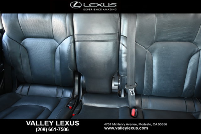 Used 2018 Lexus LX 570 4WD w/ Luxury Package image 20
