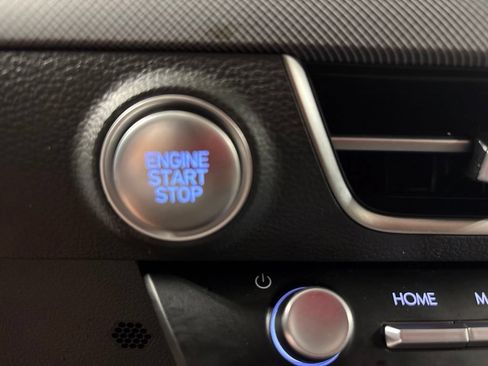Certified 2025 Hyundai Sonata SE FWD image 19