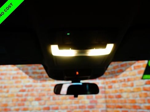 Used 2022 Nissan Rogue SV image 32