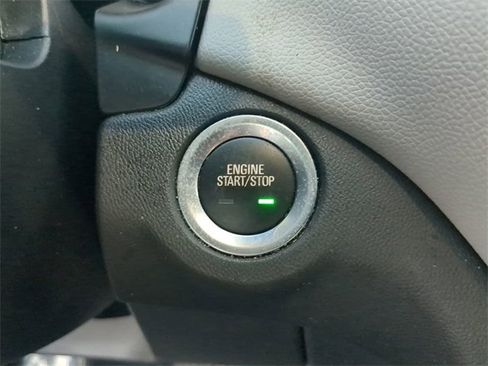 Used 2020 Chevrolet Equinox LS w/ LS Convenience Package image 27