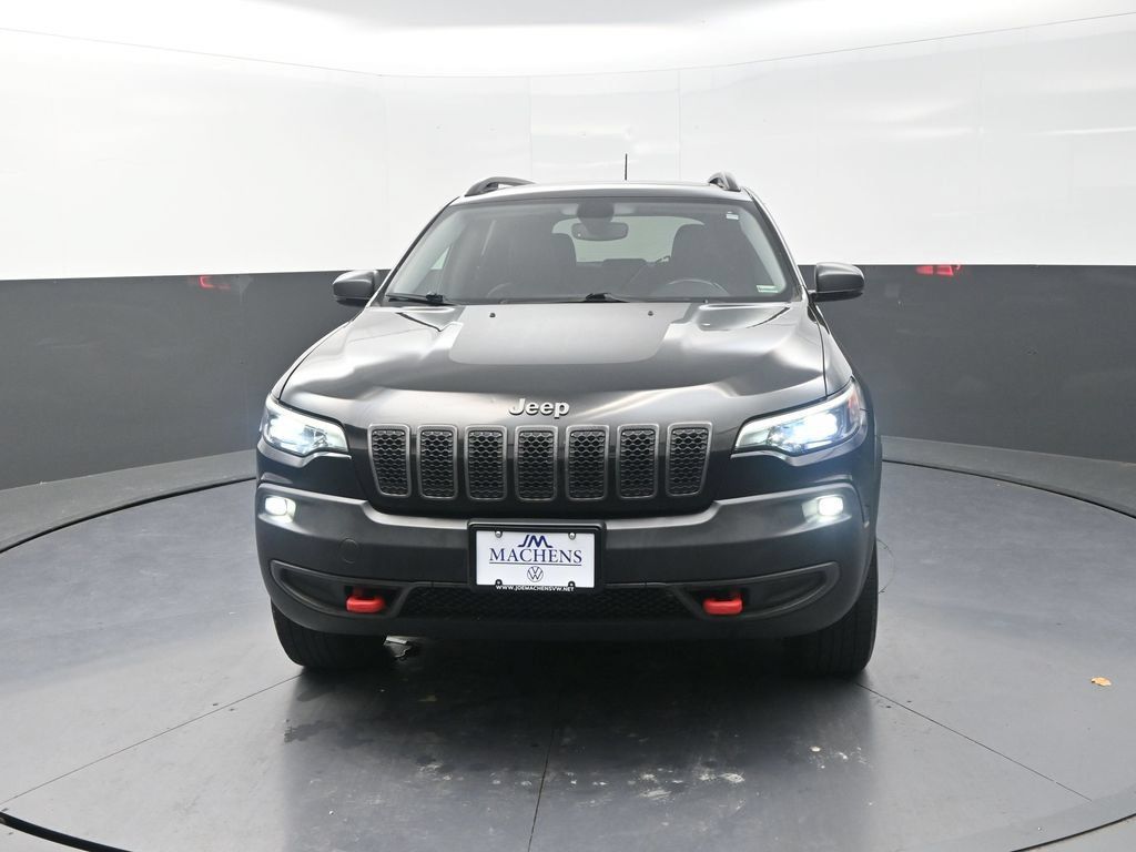 Used 2019 Jeep Cherokee Trailhawk AWD/4WD image 2