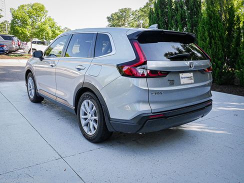Used 2023 Honda CR-V EX-L image 9