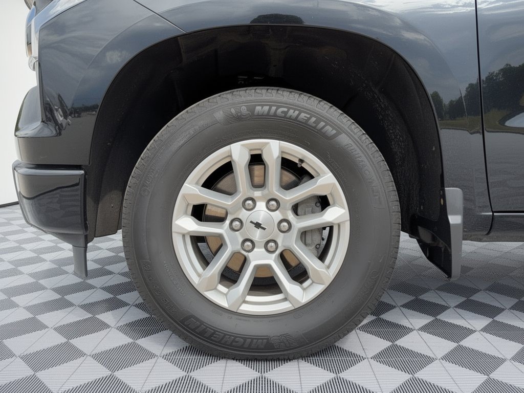 Used 2026 Chevrolet Silverado 1500 RST RWD image 13