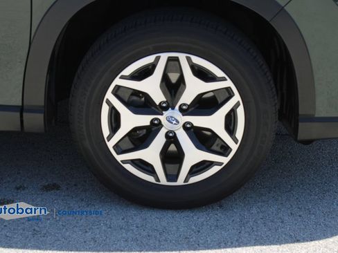 Used 2023 Subaru Forester Premium AWD/4WD image 33