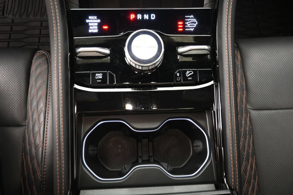 Used 2024 Jeep Grand Cherokee L Summit AWD/4WD image 25