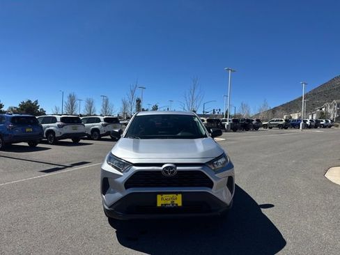 Used 2022 Toyota RAV4 LE w/ Carpet Mat Package (TMS) image 13