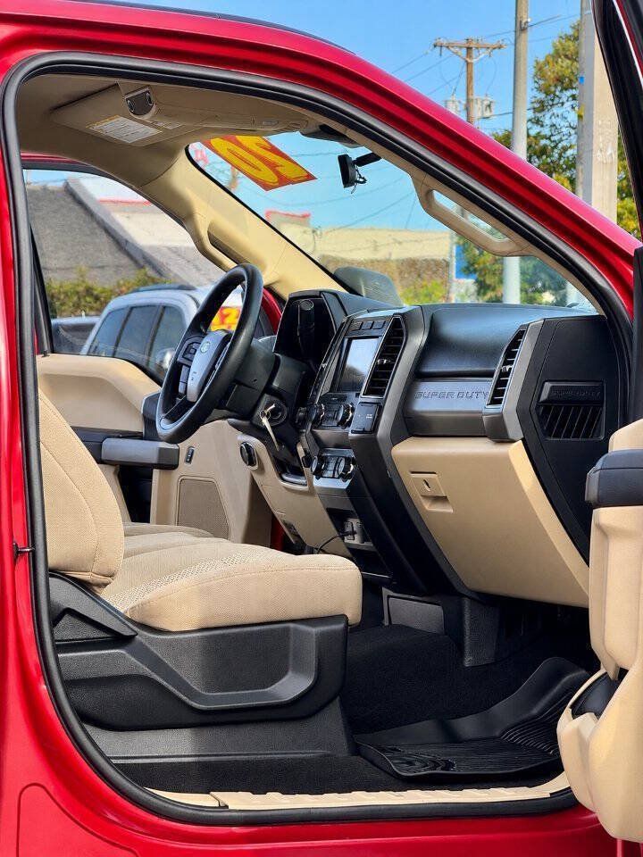 Used 2020 Ford F250 XLT w/ XLT Value Package AWD/4WD image 11