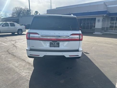 Used 2021 Lincoln Navigator L Reserve w/ Luxury Package AWD/4WD image 4