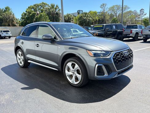 Used 2023 Audi Q5 2.0T Premium Plus w/ Premium Plus Package AWD/4WD image 7