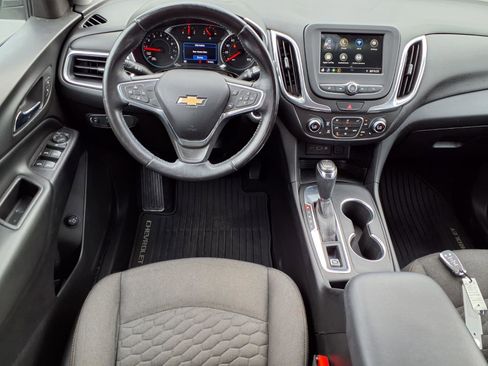 Used 2019 Chevrolet Equinox LT FWD image 2
