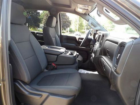 Certified 2022 Chevrolet Silverado 2500 Custom w/ Custom Value Package AWD/4WD image 35