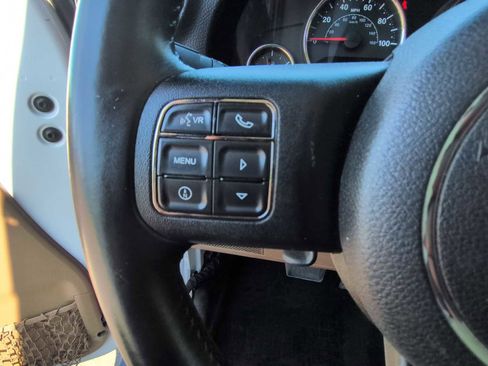 Used 2014 Jeep Wrangler Unlimited Sahara w/ Dual Top Group AWD/4WD image 21