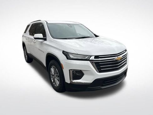 Used 2023 Chevrolet Traverse LT image 9