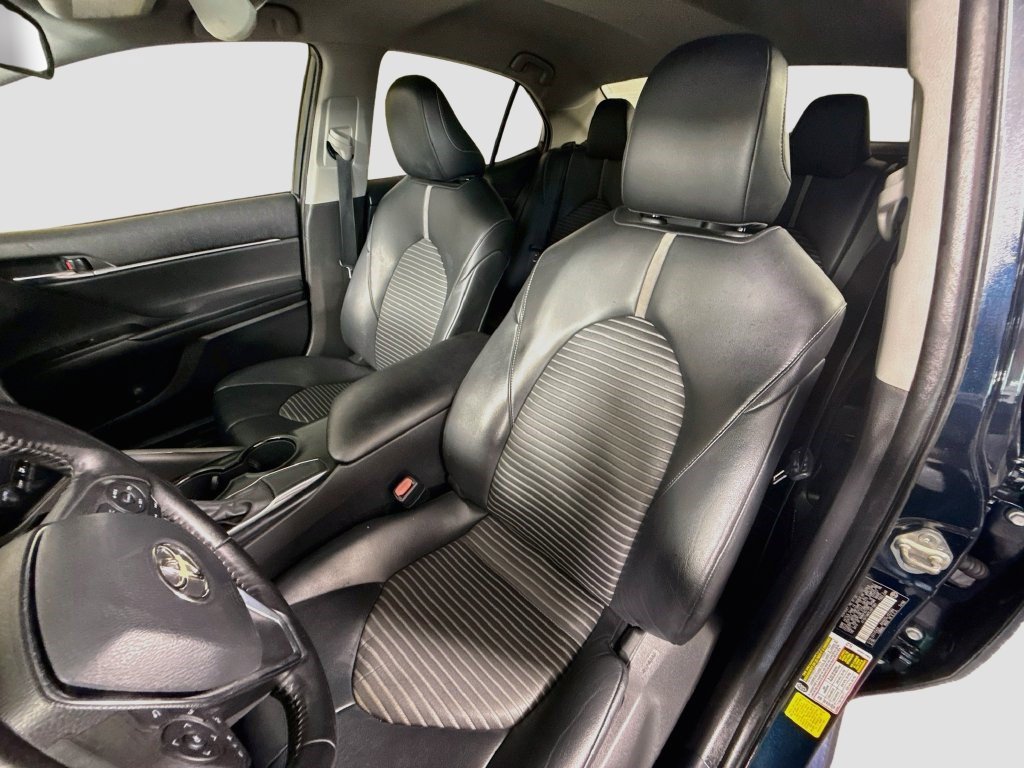 Used 2020 Toyota Camry SE FWD image 20