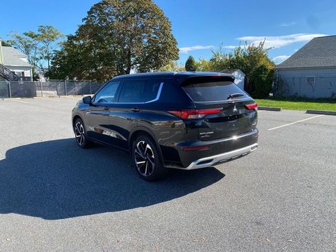 Used 2023 Mitsubishi Outlander SEL image 8