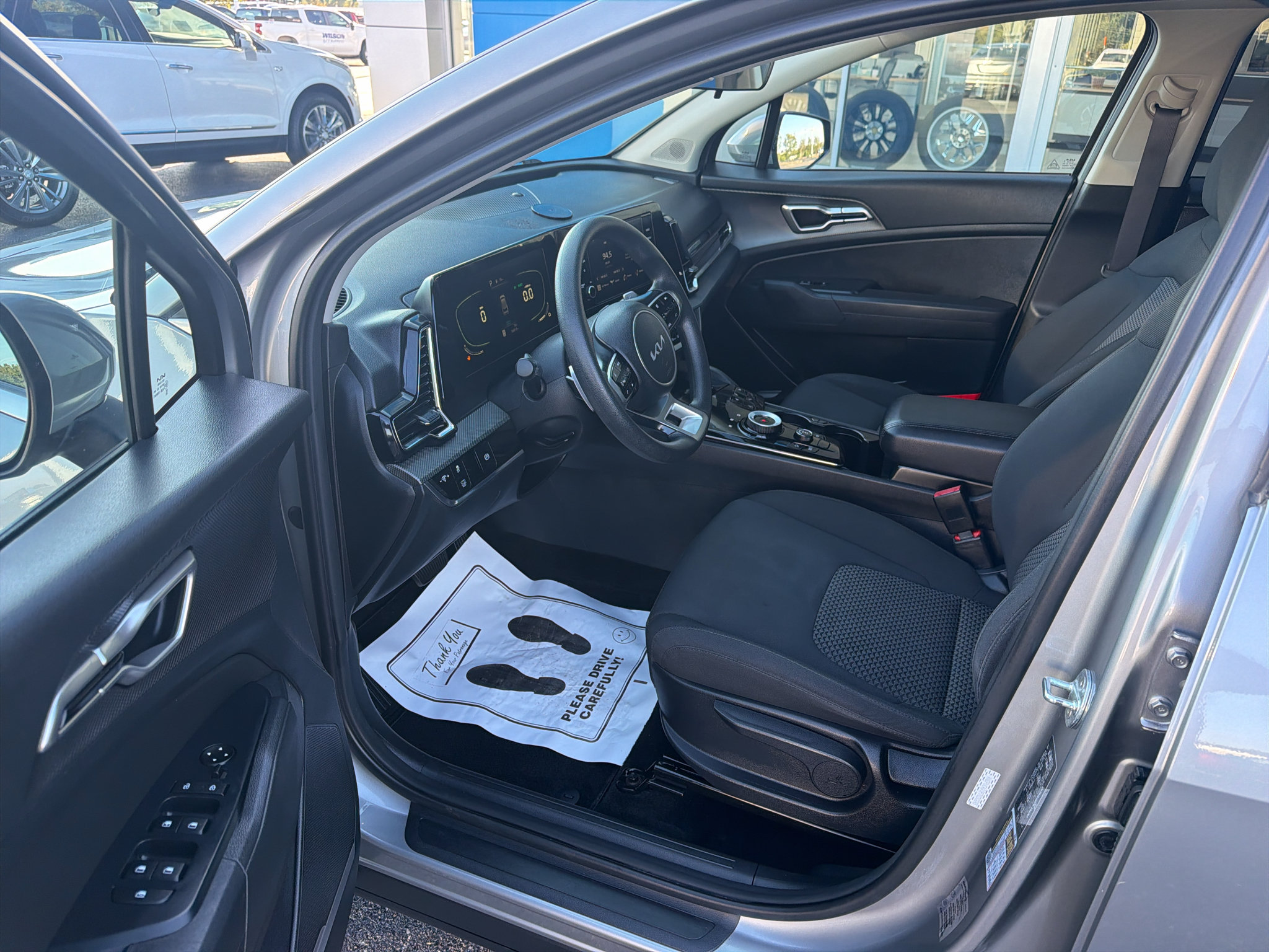 Used 2023 Kia Sportage LX AWD/4WD image 11