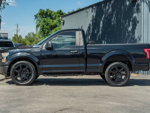 Used 2017 Ford F150 XL w/ Equipment Group 101A Mid RWD image 3