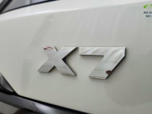 Used 2025 BMW X7 M60i AWD/4WD image 18