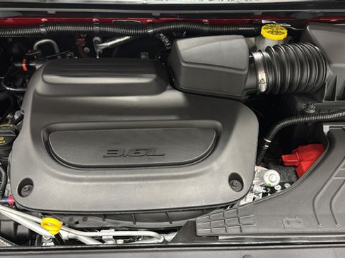 New 2026 Chrysler Pacifica Select AWD/4WD image 28