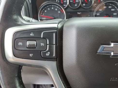 Used 2021 Chevrolet Silverado 1500 LT Trail Boss AWD/4WD image 18