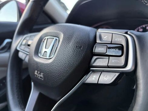 Used 2018 Honda Accord Touring image 28