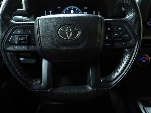 Used 2025 Toyota Tacoma SR image 17