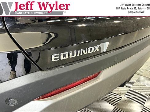 New 2026 Chevrolet Equinox LT w/ Convenience Package II FWD image 13
