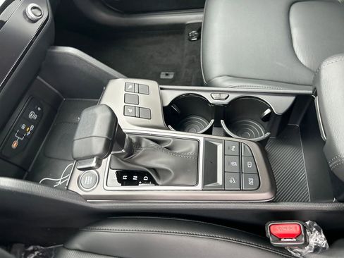 New 2026 Kia Sportage EX w/ EX Panorama Roof Package image 21