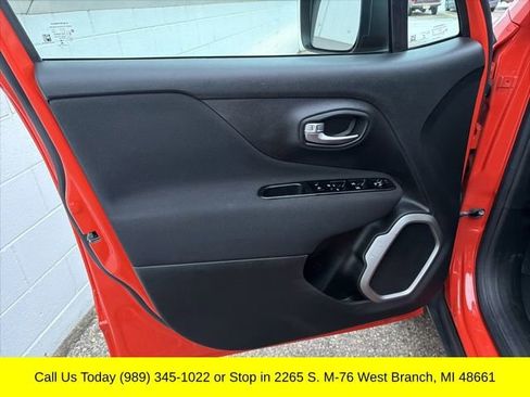 Used 2021 Jeep Renegade Latitude image 27