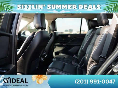 Used 2023 Lincoln Aviator AWD image 20