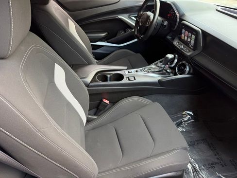 Used 2016 Chevrolet Camaro SS RWD image 21