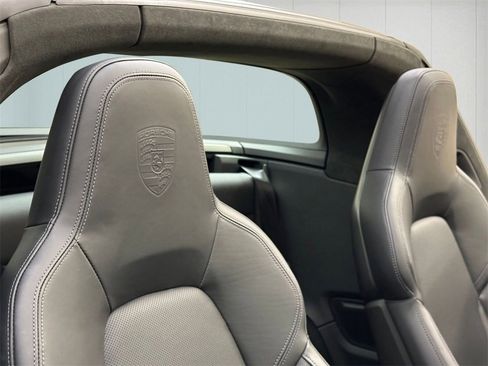 Used 2022 Porsche 911 Targa 4S image 36