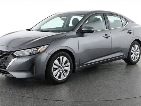 Used 2025 Nissan Sentra S FWD image 3
