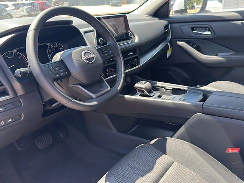 New 2026 Nissan Rogue SV image 9