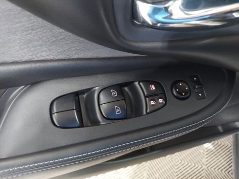 Used 2021 Nissan Murano S FWD image 19