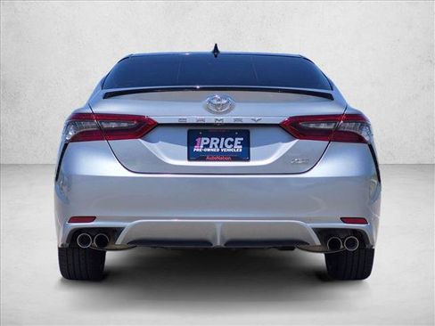 Used 2023 Toyota Camry XSE FWD image 5