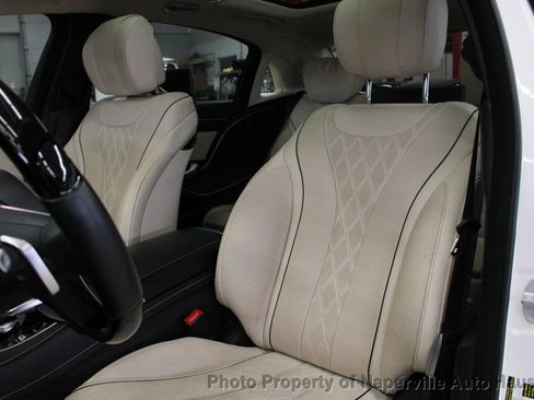 Used 2018 Mercedes-Benz Maybach S 560 4MATIC image 12