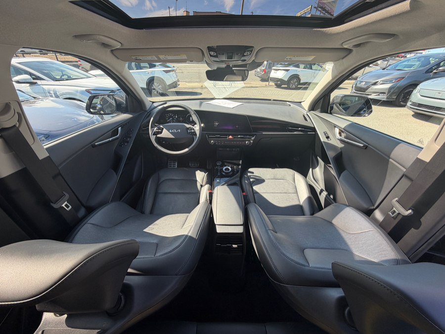 Used 2024 Kia Niro Wave FWD image 24