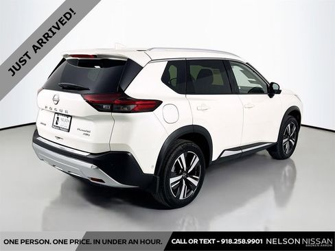 Certified 2023 Nissan Rogue Platinum w/ Platinum Premium Package image 5