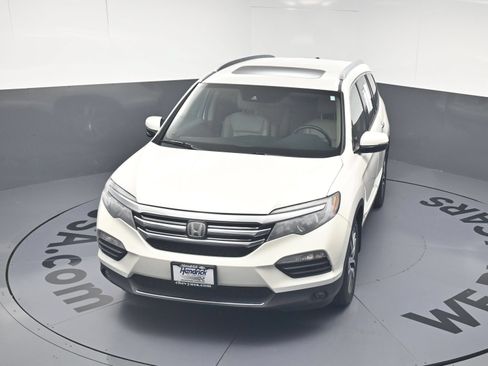 Used 2016 Honda Pilot Touring image 31