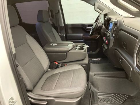Used 2021 Chevrolet Silverado 1500 LT AWD/4WD image 24