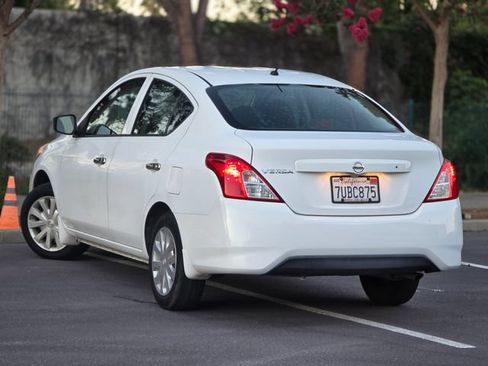 Used 2016 Nissan Versa S FWD image 10